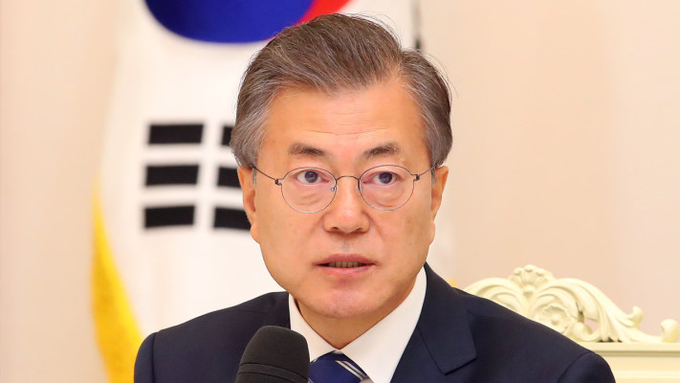 문 대통령 개헌 발의 26일로, 상반된 여야 반응