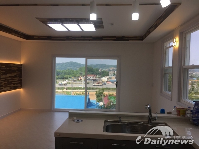목조주택 거실