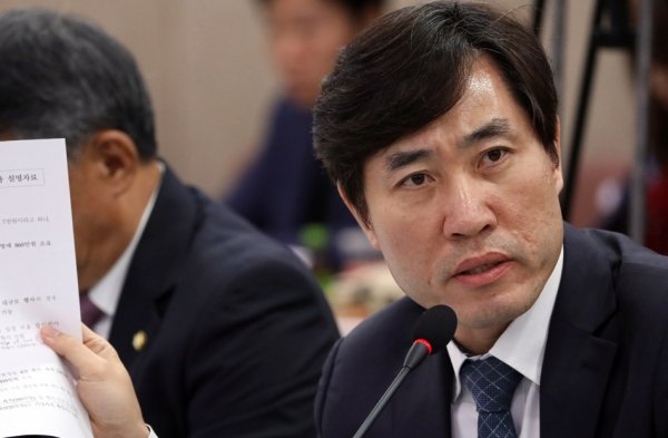 하태경의원, 정경두 장관 사퇴하라는 장면