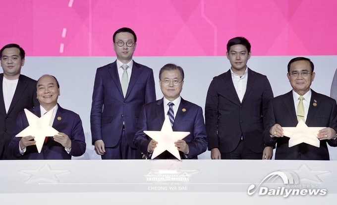 아세안 각국의 립프로깅은 결국 대한민국이 주도할 수밖에 없다. (출처=청와대)
