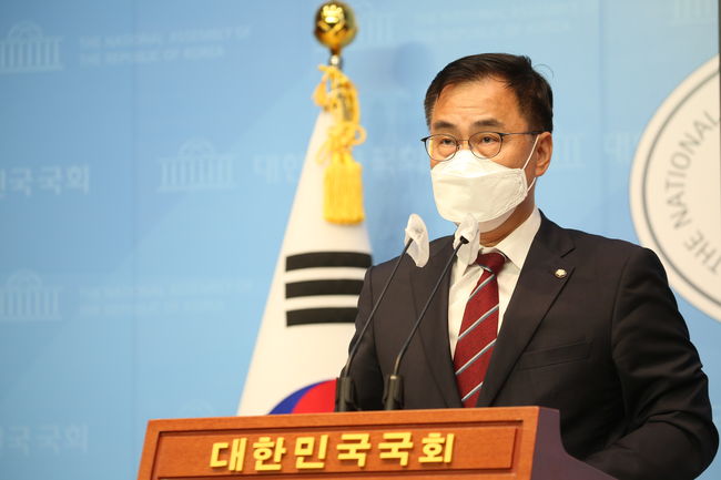 ▲ 국민의힘 최형두 의원이 11일 기자회견에서 발언하고 있다.