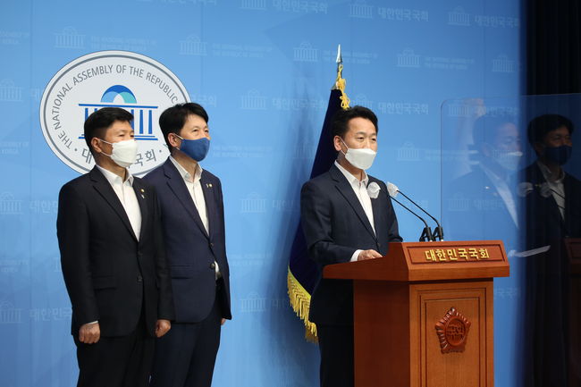 ▲ 더불어민주당 초선 의원단은 이날 오전 문재인 대통령과 1시간가량 간담회를 진행했다.