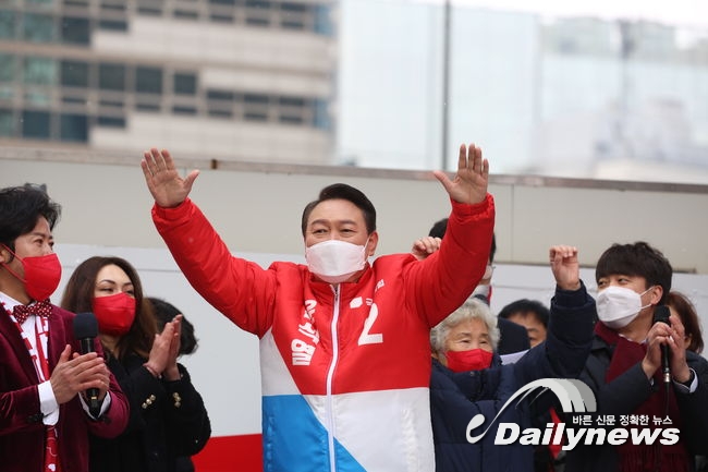 ▲ 이날 출정식에는 이준석 국민의힘 당대표 등이 참석했다.