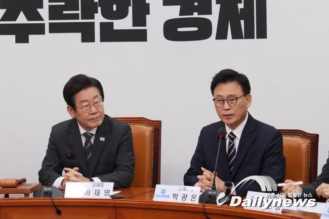 ▲ 박광온 더불어민주당 원내대표가 3일 오전 서울 여의도 국회에서 열린 최고위원회의에서 모두 발언을 하고 있다.(출처=더불어민주당)