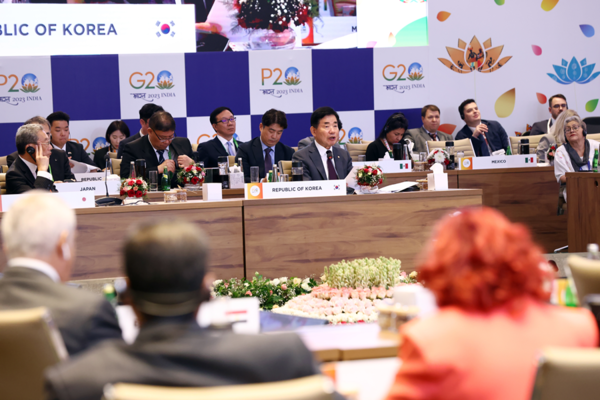김진표 의장이 G20 의장회의에서 연설하고 있다.(사진=국회 제공)