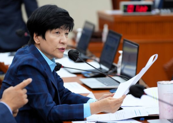 국회 부의장이자 국회 보건복지위원회 소속 김영주 의원에 따르면, 전국에 217개의 해당 기관이 존재하며, 이 가운데 36개만이 현지조사를 받았다는 것이 알려졌다. (사진=김영주 의원 인스타그램)