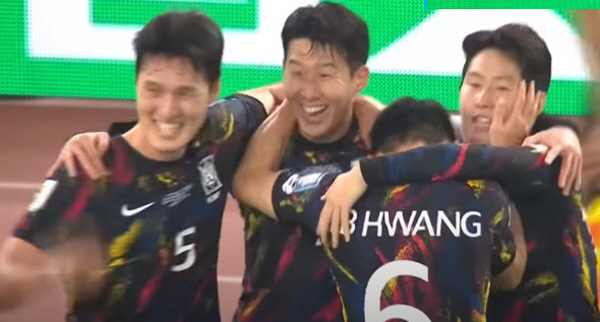 한국축구팀, 중국 3-0 꺾고 월드컵 예선 쾌조의 2연승
