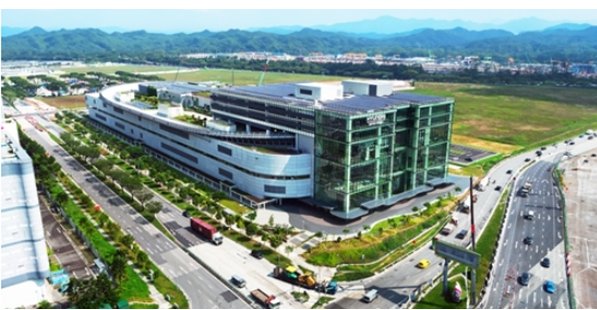 HMGICS 1층과 3층에는 로보틱스 등의 첨단 기술을 활용한 미래형 농장 ‘스마트 팜(Smart Farm)’을 설치했다.