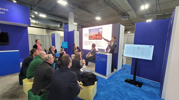 USAKO Group presented about S. Korean and  U.S. market for EIC and its members.