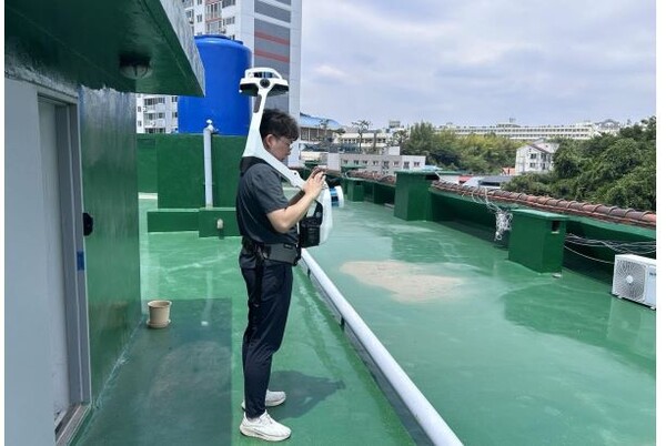 웨어러블 3D 스캐너 착용모습. 사진=한국건설기술연구원