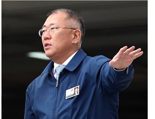 2015년 고급차브랜드 제네시스 탄생을 진두지휘한 현대차 오너 3세 정의선 회장. 사진=현대차그룹