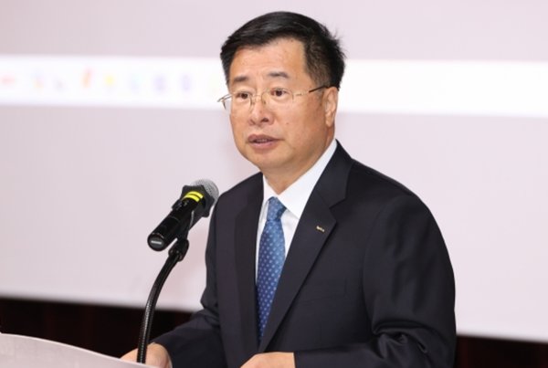 강경성 코트라 시장이 1일 코트라 본사에서 열린 취임식에서 취임사를 하고 있다. 사진=코트라