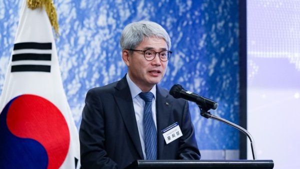 윤희성 수출입은행장이 조선업 경쟁력 강화를 위한 금융지원을 강조했다. 사진=수출입은행