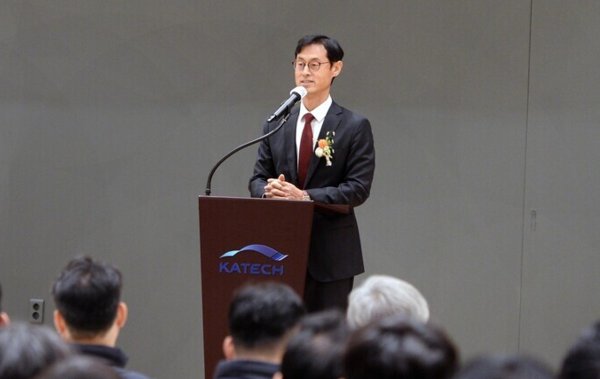 진종욱 신임 한국자동차연구원장이 지난 3일 취임사를 하고 있다. 사진=한국자동차연구원