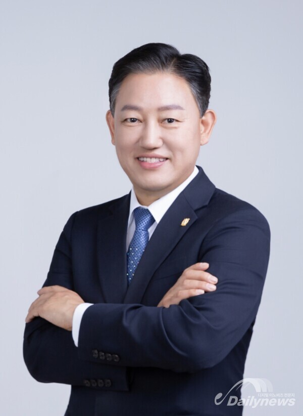 노남수 북구청장 후보, "의혹투성이 공천장보다 '북구 재건할 일꾼을 뽑아달라'... 급여전액 사회환원, 현대아산병원 분원 유치로 일자리 25,000개 만들겠다"