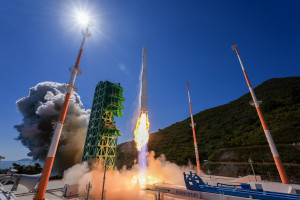 누리호 5차 발사 성공…고흥, 우주산업 거점 도약에 속도